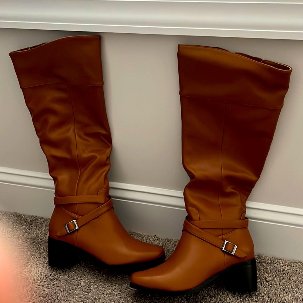 A pair of boots